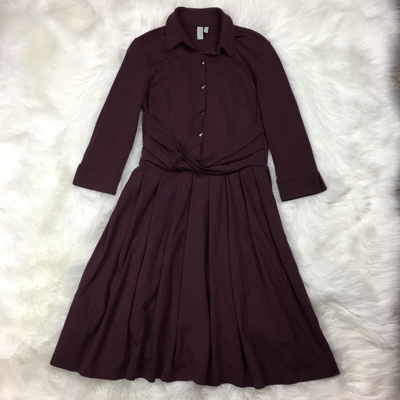 sahalie Dresses & Skirts - Sahalie Knit A Line Dress 8 Purple Buttons Pleated